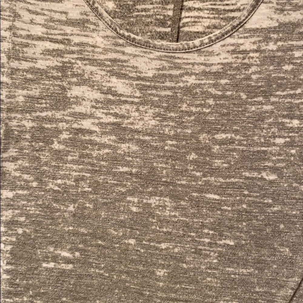 T-Shirt - Picture 2 of 2